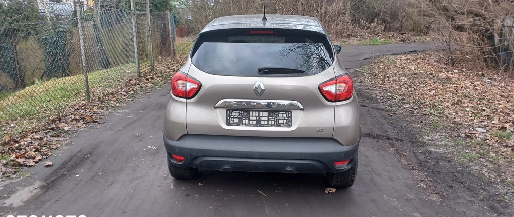 Renault Captur cena 35500 przebieg: 114000, rok produkcji 2014 z Poznań małe 79